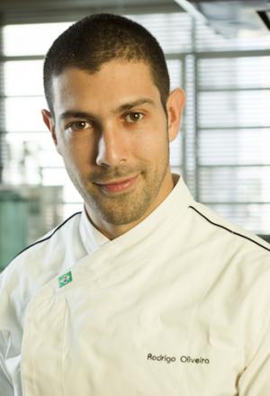 Galleria fotograficaAlice Delcourt, cuoca francese trapiantata a Milano dove &egrave; responsabile dell'Erba Brusca. Al Milano food&wine Festival presenter&agrave; lo Sgombro affumicato su un cous cous di frutta ed erbe, affumicato con foglie di t&egrave; neroCesare Battisti, chef e socio del ristorante Ratan&agrave; a Milano, una mano felice con il risotto che al festival presenter&agrave; come              

Riso, latte di capra, Grana Padano, vaniglia, pepe nero e carciofi croccanti
Foto Brambilla - SerraniClaudio Sadler, chef e patron del Sadler sui Navigli a Milano. Sabato 4 febbraio 2012 sua la              

Passata di carciofi freschi con crostone di focaccia di grano arso e ricotta ovina acida
Foto Brambilla/Serrani e Paolo Marchi