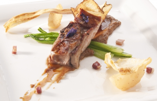 Galleria fotograficaLo stand del Trentino a Identit&agrave; Milano 2012Lo staff dello stand Trentino
Paolo Donei, chef del ristorante Malga Panna a Moena (Trento), relatore sul palco di Identit&agrave; Golose marted&igrave; 7 febbraio 2012
&nbsp;