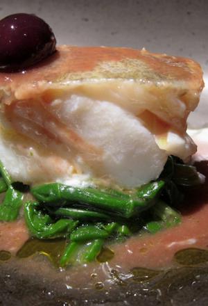 Galleria fotograficaInverno ad Andria, venerd&igrave; 2 dicembre 2011 all'ora di pranzo all'ingresso del ristorante UmamiIl cestino del pane al ristorante Umami di AndriaSua maest&agrave; il Gambero rosso di Gallipoli interpretato da Felice Sgarra con la sua bisque, crema di ricotta, puntarelle, cicoria e rucola, mele renette e una grattata finale di Tartufo Bianco di AlbaCrema di patate con seppie, al nero e in tempura, e doppio caviale, beluga e di scampiBurratina di Andria con ostrica rossaOstriche raccolte in Adriatico a oltre trenta metri di profonditaSpaghettone primo grano, aglio e olio con filetti di cicalaPappardella di grano arso con cime di rape e scampo scottato con farina di taralliRavioli di farina di kamut, ripieni con burrata andriese e pesto di olive leccine