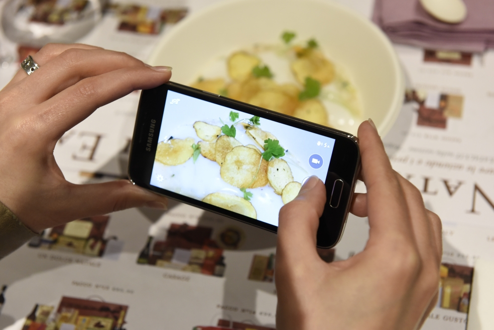 Photogallery






 La sala degustazioni del Roma FOOD&WINE Festival 2014: 200 vini di 59 aziende vinicole





