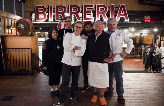 Galleria fotografica






Birreria è all'ultimo piano del palazzo che ospita Eataly, sotto le stelle di Manhattan





