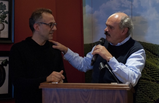 Galleria fotograficaIn primo piano a destra l'ad di Expo 2015, Giuseppe Sala. Al tavolo con lui, c'erano&nbsp;Stefano Gatti della direzione Affari Internazionali di&nbsp;Expo, Maria Sacconi di Alitalia, Renato Bassi del&nbsp;Monte dei Paschi di Siena, il&nbsp;Console Generale d&rsquo;Italia a New York&nbsp;Natalia Quintavalle,&nbsp;Dorothy Hamilton dell'International Culinary Center, il presidente di Alma Enzo Malanca, Mitchell Davis di&nbsp;James Beard Foundation e&nbsp;Massimiliano Cattozzi di Intesa San PaoloDa sinsitra, Vittoria Beria, relazioni internazionali Expo 2015; Antonio Lucarelli, dell'Italian Trade Commission New York, Elisabetta Serraiotto del Consorzio Grana Padano e&nbsp;Riccardo Felicetti, presidente Unione pastai italianiSecondo da destra,  Clement Vachon,&nbsp;relazioni, eventi e comunicazione S.PellegrinoAl tavolo con l'assessore alle Attivit&agrave; produttive del Comune di Milano Franco D'Alfonso, Chiara Lamera,&nbsp;relazioni internazionali&nbsp;Expo Milano 2015 &nbsp;e i giornalisti Julia Della Croce del New York Times e Washington Post;&nbsp;Sharon Kapnick di Time e Food & Wine,&nbsp;Charles e Michelle Scicolone, di I-Italy,&nbsp;Bon Appetit e Food & Wine e Carla Frank di&nbsp;Cooking LightCon Alfredo Zini,&nbsp;vicepresidente Fipe, al centro, anche Ajai e Michelle Zecha di Aman Resorts, Carlo Tunioli presidente di Benetton Usa, Sabato Sorrentino del Consolato generale d'Italia a New York e il vicepresidente di&nbsp;Italian Business and Investment Initiative Gianluca GallettoCon Paolo e Luisa Marchi di Identit&agrave; Golose, Marina Gillespie di Expo Milano 2015, Sarah Murray del Financial Times,&nbsp;Barbara Mathias di&nbsp;Food Arts magazine,&nbsp;Laurie Werner di Forbes,&nbsp;Sylvie Bigar del New York Times e&nbsp;Francine Segan di NYT e Food Arts
&nbsp;Da sinistra, Sara Peirone di Lavazza, Paola Jovinelli e Claudio Ceroni di MagentaBureau e&nbsp;Vittoria Beria, Expo Milano 2015