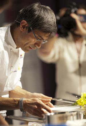 Galleria fotografica






Attovagliati a Identità di Sala, Mariella Cedroni e Massimo Bottura








Renato Bosco








Seconda edizione di Identità di Pizza








Lello Ravagnan da Chirignago








Beppe Palmieri, glocal di sala













Rossella Gardini, Gianluca Biscalchin, Roberta Schira e Paolo Marchi








Rossella Gardini








Gianluca Biscalchin, Gianluca Fusto e Carla Icardi








Sotto i cioccolatini, Cristina Viggè








Gianluca Biscalchin, presentatore di Identità Libri








Camilla Baresani, Viviana Varese e Fiorenza Auriemma








Sandra Ciciriello, passione ittica








Camilla Baresani, Licia Granello e Maida Mercuri








Gianluca Biscalchin e Andrea Vitali








Francesco Apreda








Francescon Apreda e Antonio Paolini








Paolo Marchi presenta la sua ultima fatica editoriale








Il team di Guido Tommasi, presente con due titoli: Pan'Ino e Cucina di Roma e del Lazio








Leonardo Romanelli








 Cinzia Benzi, musa del Sauternes con Laura Di Cosimo








Simone Salvini e Marco Bianchi








Matteo Baronetto, 18 anni di pasta da Cracco 





