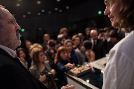 Galleria fotografica






Francesca Barberini, Andrea Petrini, Bertrand Grébaut e Theo, sommelier di Septime








Angel Leon








Magnus Nilsson tra Giulia Corradetti e Lisa Marchesi dell'organizzazione di Identità








Roberto Filippelli, responsabile marketing e comunicazione di Fontanafredda, premia Massimo Spigaroli, Artigiano del Gusto 2013, chef dell'Antica Corte Pallavicina di Polesine Parmense (Parma)








Consegna del premio "Amici di Identità Golose" al fotografo Bob Noto, al giornalista Roberto Perrone e al regista Elvio Gorelli








Il presidente dell'Ente bilaterale nazionale del turismo e vicepresidente di Fipe Alfredo Zini consegna il premio Identità Vincenti a Milano a Enrico Merli McClure e Giovanni Ruggieri, direttore e chef del ristorante Il Refettorio di Milano








A destra Ryan Clift, profeta della gastromixology





