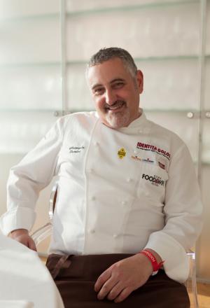 Galleria fotografica






I dolci di Luca Montersino e Gianluca Esposito


















Grana Padano








Luca Montersino, goloso di salute








Ian D'Agata, in piedi, e Fabio Turchetti, protagonisti delle degustazioni








Fontalloro protagonista tra i vini


















Gianluca Esposito, ristorante Italia di Eataly Roma








Moreno Cedroni, Madonnina del Pescatore a Senigallia (Ancona)





