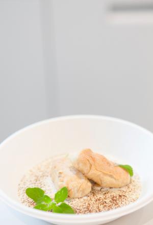 Galleria fotografica






I dolci di Luca Montersino e Gianluca Esposito


















Grana Padano








Luca Montersino, goloso di salute








Ian D'Agata, in piedi, e Fabio Turchetti, protagonisti delle degustazioni








Fontalloro protagonista tra i vini


















Gianluca Esposito, ristorante Italia di Eataly Roma








Moreno Cedroni, Madonnina del Pescatore a Senigallia (Ancona)








Arcangelo Dandini, L'Arcangelo, Roma Prati








Ugo Alciati, Guido a Serralunga d'Alba (Cuneo)








Da sinistra: Ugo Alciati, Moreno Cedroni, Nicola Farinetti, Arcangelo Dandini, Luca Montersino e Gianluca Esposito. Nascosto, Massimo Sola








Alessandra Rotondi, Paolo Marchi, Helmuth Koecher


















Il vitello tonnato di Ugo Alciati








Il Baccalà con salsa di cardamomo, rosa e finocchio di Moreno Cedroni








Luca Montersino e Ugo Alciati








Il Pollo alla romana di Arcangelo Dandini








Moreno Cedroni








Acqua Panna e S.Pellegrino








Claudio Ceroni da Birra Moretti








Emanuele Scarello, Agli Amici, Godia (Udine)








Heinz Beck, La Pergola, Roma








Marianna Vitale, Sud, Quarto (Napoli)








Beck in posa








Marianna Vitale, Heinz Beck, Massimo Sola, Emanuele Scarello e Gianluca Esposito








Alessandra Rotondi, Paolo Marchi, Helmut Koecher, Claudio Ceroni








Marianna Vitale...








... e la sua Cheese cake di baccalà profumato al finocchietto con ceci, pomodori confit e buccia di limone





