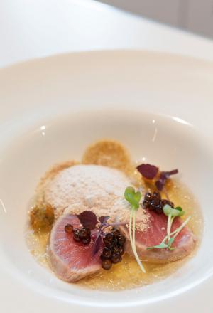 Galleria fotografica






I dolci di Luca Montersino e Gianluca Esposito


















Grana Padano








Luca Montersino, goloso di salute








Ian D'Agata, in piedi, e Fabio Turchetti, protagonisti delle degustazioni








Fontalloro protagonista tra i vini


















Gianluca Esposito, ristorante Italia di Eataly Roma








Moreno Cedroni, Madonnina del Pescatore a Senigallia (Ancona)








Arcangelo Dandini, L'Arcangelo, Roma Prati








Ugo Alciati, Guido a Serralunga d'Alba (Cuneo)








Da sinistra: Ugo Alciati, Moreno Cedroni, Nicola Farinetti, Arcangelo Dandini, Luca Montersino e Gianluca Esposito. Nascosto, Massimo Sola








Alessandra Rotondi, Paolo Marchi, Helmuth Koecher


















Il vitello tonnato di Ugo Alciati








Il Baccalà con salsa di cardamomo, rosa e finocchio di Moreno Cedroni








Luca Montersino e Ugo Alciati








Il Pollo alla romana di Arcangelo Dandini








Moreno Cedroni








Acqua Panna e S.Pellegrino








Claudio Ceroni da Birra Moretti








Emanuele Scarello, Agli Amici, Godia (Udine)








Heinz Beck, La Pergola, Roma








Marianna Vitale, Sud, Quarto (Napoli)








Beck in posa








Marianna Vitale, Heinz Beck, Massimo Sola, Emanuele Scarello e Gianluca Esposito








Alessandra Rotondi, Paolo Marchi, Helmut Koecher, Claudio Ceroni








Marianna Vitale...








... e la sua Cheese cake di baccalà profumato al finocchietto con ceci, pomodori confit e buccia di limone








Il Pollo, patate, limone e caffè di Emanuele Scarello










