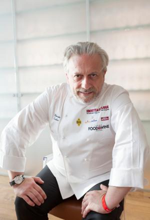 Galleria fotografica






I dolci di Luca Montersino e Gianluca Esposito


















Grana Padano








Luca Montersino, goloso di salute








Ian D'Agata, in piedi, e Fabio Turchetti, protagonisti delle degustazioni








Fontalloro protagonista tra i vini


















Gianluca Esposito, ristorante Italia di Eataly Roma








Moreno Cedroni, Madonnina del Pescatore a Senigallia (Ancona)








Arcangelo Dandini, L'Arcangelo, Roma Prati








Ugo Alciati, Guido a Serralunga d'Alba (Cuneo)








Da sinistra: Ugo Alciati, Moreno Cedroni, Nicola Farinetti, Arcangelo Dandini, Luca Montersino e Gianluca Esposito. Nascosto, Massimo Sola








Alessandra Rotondi, Paolo Marchi, Helmuth Koecher


















Il vitello tonnato di Ugo Alciati








Il Baccalà con salsa di cardamomo, rosa e finocchio di Moreno Cedroni








Luca Montersino e Ugo Alciati








Il Pollo alla romana di Arcangelo Dandini








Moreno Cedroni








Acqua Panna e S.Pellegrino








Claudio Ceroni da Birra Moretti








Emanuele Scarello, Agli Amici, Godia (Udine)








Heinz Beck, La Pergola, Roma








Marianna Vitale, Sud, Quarto (Napoli)








Beck in posa








Marianna Vitale, Heinz Beck, Massimo Sola, Emanuele Scarello e Gianluca Esposito








Alessandra Rotondi, Paolo Marchi, Helmut Koecher, Claudio Ceroni








Marianna Vitale...








... e la sua Cheese cake di baccalà profumato al finocchietto con ceci, pomodori confit e buccia di limone








Il Pollo, patate, limone e caffè di Emanuele Scarello













Il Tonno grigliato con gelatina di vitello alle erbe di Heinz Beck








Birra Moretti








In primo piano, Cinzia Benzi di Magenta Bureau








Nicola Trabucchi e il Falerno








Helmuth Köcher


















Francesco Apreda, Imago dell'Hotel Hassler, Roma








Elisa Pella di Magenta Bureau e Davide Scabin, Combal.zero, Rivoli (Torino)








Scabin con Daria Abbondi di Magenta Bureau








Il Cous cous al curry indiano, abbacchio alla brace inversa e fluido di pasta al pomodoro di Francesco Apreda





