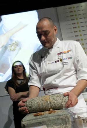 Galleria fotografica






Attovagliati a Identità di Sala, Mariella Cedroni e Massimo Bottura








Renato Bosco








Seconda edizione di Identità di Pizza








Lello Ravagnan da Chirignago








Beppe Palmieri, glocal di sala













Rossella Gardini, Gianluca Biscalchin, Roberta Schira e Paolo Marchi








Rossella Gardini








Gianluca Biscalchin, Gianluca Fusto e Carla Icardi








Sotto i cioccolatini, Cristina Viggè








Gianluca Biscalchin, presentatore di Identità Libri








Camilla Baresani, Viviana Varese e Fiorenza Auriemma








Sandra Ciciriello, passione ittica








Camilla Baresani, Licia Granello e Maida Mercuri








Gianluca Biscalchin e Andrea Vitali








Francesco Apreda








Francescon Apreda e Antonio Paolini








Paolo Marchi presenta la sua ultima fatica editoriale








Il team di Guido Tommasi, presente con due titoli: Pan'Ino e Cucina di Roma e del Lazio








Leonardo Romanelli








 Cinzia Benzi, musa del Sauternes con Laura Di Cosimo








Simone Salvini e Marco Bianchi








Matteo Baronetto, 18 anni di pasta da Cracco 








Roberto Petza: la pasta e la Sardegna








Assaggi everywhere








Domenico Della Salandra, colonna in cucina








Fran Rizzuti, pasta lucana








Christian Milone, democrazia della pasta








Eleonora Cozzella tira le fila della giornata della pasta. A destra, Anthony Genovese








Davide Scabin, lasagne spaziali








Riccardo Felicetti e Alessandro Gilmozzi








Luciano Monosilio: carbonaro fino al midollo





