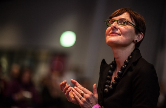 Galleria fotograficaAssalto a Kobe DesramaultsEmilie Rey ed Eric Pras: coppia dolce"Percorsi" di Gianluca Fusto: doppia presentazione del libro, doppi applausiThe Fat Duck Trio: 5 anni dopo Heston Blumenthal, il ristorante di Bray torna sul palco milanese con James Petrie, Jonny Lake e Hideko KawaHeinz Beck e il suo braccio armato dolce Giuseppe AmatoMassimiliano Alajmo: J come PjizzaFabio Barbaglini, Ezio Santin e Massimiliano Alajmo: dietro al maestroI fratelli Castanho: l'Amazzonia di Belem&nbsp;Rafa Pe&ntilde;a e il suo aiutante: giovent&ugrave; catalanaFrancesca Barberini, Andrea Petrini, Bertrand Gr&eacute;baut e Theo DanyAngel Leon, il pesce alle Colonne d'ErcoleGiulia Corradetti, Magnus Nilsson e Lisa MarchesiRyan Clift: il cocktail-pairingCarlo Cracco e Matteo Baronetto: le basi dell'acidoOscar Farinetti e Clement VachonMassimo Bottura. Sullo sfondo, Davide Di Fabio&nbsp;Il giubilo di Dominique PersooneDavide Scabin e il suo secondo Giuseppe RambaldiTonino Cannavacciuolo e Gennaro EspositoPieter LonnevilleNella selva di arti, Gert De MangeleerGianluca Fusto, spettatore del Dossier DessertIrina Freguia e Ivan CrispoMaxime Meilleur: superlativoLo squadrone del Coq di Lorenzo CogoClaudio CeroniA sinistra, si riconosce Giuliano BadessariDaniel Humm e Stefano VeglianiPietro Zito e Paolo Marchi: le genesi del rispettoFranco Pepe, Francesca Romana Barberini e Simone PadoanA destra, David Kinch con Jacob PilarskiI Crippa boysCristina Bowerman: concentrata