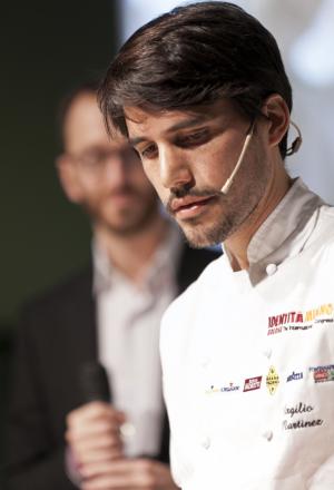 Galleria fotografica






Attovagliati a Identità di Sala, Mariella Cedroni e Massimo Bottura








Renato Bosco








Seconda edizione di Identità di Pizza








Lello Ravagnan da Chirignago








Beppe Palmieri, glocal di sala













Rossella Gardini, Gianluca Biscalchin, Roberta Schira e Paolo Marchi








Rossella Gardini








Gianluca Biscalchin, Gianluca Fusto e Carla Icardi








Sotto i cioccolatini, Cristina Viggè








Gianluca Biscalchin, presentatore di Identità Libri








Camilla Baresani, Viviana Varese e Fiorenza Auriemma








Sandra Ciciriello, passione ittica








Camilla Baresani, Licia Granello e Maida Mercuri








Gianluca Biscalchin e Andrea Vitali








Francesco Apreda








Francescon Apreda e Antonio Paolini








Paolo Marchi presenta la sua ultima fatica editoriale








Il team di Guido Tommasi, presente con due titoli: Pan'Ino e Cucina di Roma e del Lazio








Leonardo Romanelli








 Cinzia Benzi, musa del Sauternes con Laura Di Cosimo








Simone Salvini e Marco Bianchi








Matteo Baronetto, 18 anni di pasta da Cracco 








Roberto Petza: la pasta e la Sardegna








Assaggi everywhere








Domenico Della Salandra, colonna in cucina








Fran Rizzuti, pasta lucana








Christian Milone, democrazia della pasta








Eleonora Cozzella tira le fila della giornata della pasta. A destra, Anthony Genovese








Davide Scabin, lasagne spaziali








Riccardo Felicetti e Alessandro Gilmozzi








Luciano Monosilio: carbonaro fino al midollo








Simone Salvini e Lisa Casali








Luigi Taglienti: c'è dell'aglio nell'acqua di cottura





