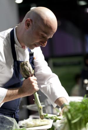 Galleria fotografica






Attovagliati a Identità di Sala, Mariella Cedroni e Massimo Bottura








Renato Bosco








Seconda edizione di Identità di Pizza








Lello Ravagnan da Chirignago








Beppe Palmieri, glocal di sala













Rossella Gardini, Gianluca Biscalchin, Roberta Schira e Paolo Marchi








Rossella Gardini








Gianluca Biscalchin, Gianluca Fusto e Carla Icardi








Sotto i cioccolatini, Cristina Viggè








Gianluca Biscalchin, presentatore di Identità Libri








Camilla Baresani, Viviana Varese e Fiorenza Auriemma








Sandra Ciciriello, passione ittica








Camilla Baresani, Licia Granello e Maida Mercuri








Gianluca Biscalchin e Andrea Vitali








Francesco Apreda








Francescon Apreda e Antonio Paolini








Paolo Marchi presenta la sua ultima fatica editoriale








Il team di Guido Tommasi, presente con due titoli: Pan'Ino e Cucina di Roma e del Lazio








Leonardo Romanelli








 Cinzia Benzi, musa del Sauternes con Laura Di Cosimo








Simone Salvini e Marco Bianchi








Matteo Baronetto, 18 anni di pasta da Cracco 








Roberto Petza: la pasta e la Sardegna








Assaggi everywhere








Domenico Della Salandra, colonna in cucina








Fran Rizzuti, pasta lucana








Christian Milone, democrazia della pasta








Eleonora Cozzella tira le fila della giornata della pasta. A destra, Anthony Genovese








Davide Scabin, lasagne spaziali








Riccardo Felicetti e Alessandro Gilmozzi








Luciano Monosilio: carbonaro fino al midollo








Simone Salvini e Lisa Casali








Luigi Taglienti: c'è dell'aglio nell'acqua di cottura








Virgilio Martinez e l'ombra di Federico De Cesare Viola, presentatore dalla sala a Identità Naturali








Lisa Casali, presentatrice di Identità Naturali








Marta Grassi, il tempo delle mele








Nicola Portinari e Lisa Casali








Pier Giorgio Parini





