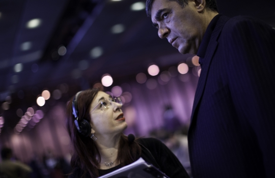 Galleria fotograficaDa sinistra, Massimiliano Alajmo delle Calandre di Rubano (Padova), Corrado Assenza&nbsp;del Caff&egrave; Sicilia di Noto (Siracusa) e Aimo Moroni del Luogo di Aimo e Nadia a MilanoUn sorridente Moreno Cedroni, cuoco della Madonnina del Pescatore di Senigallia (Ancona)A sinistra Paolo Marchi, a destra Claudio Ceroni. I due vertici di Identit&agrave; GoloseRoberto Restelli, a lungo curatore dell'edizione italiana della Guida MichelinLuciana Bianchi, giornalista italo-brasilianaGiuliano Baldessari, sous chef delle Calandre di Rubano,&nbsp;Padova; Alfredo Pratolongo, direttore comunicazione e affari istituzionali Heineken Italia e Paolo MarchiRodrigo Oliveira, cuoco paulista del Mocot&ograve;Pausa caff&egrave; allo spazio LavazzaDa sinistra, il giornalista Stefano Vegliani, il cuoco Carlo Cracco e il suop sous chef Matteo BaronettoMassimo Bottura dell'Osteria Francescana di Modena e Matteo Baronetto del ristorante Cracco di MilanoIl giornalista Gabriele Zanatta con Riccardo Monco e Italo Bassi, chef dell'Enoteca Pinchiorri di FirenzeRoberto ed Enrico (Bobo e Chicco) Cerea del ristorante Da Vittorio di Brusaporto (Bergamo)Alessandra Rotondi, sommelier romana di stanza a New YorkMatteo e Camilla Lunelli di Cantine Ferrari premiano i fratelli CereaGiulia Corradetti di Identit&agrave; Golose e Davide Scabin, chef del Combal.Zero di Rivoli, TorinoPremiati Oleifici Barbera premia Missy Robbins, cuoca americana di A Voce a New York. A destra, Paolo MarchiIl giornalista Andrea Petrini