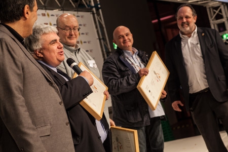 Galleria fotografica






Francesca Barberini, Andrea Petrini, Bertrand Grébaut e Theo, sommelier di Septime








Angel Leon








Magnus Nilsson tra Giulia Corradetti e Lisa Marchesi dell'organizzazione di Identità








Roberto Filippelli, responsabile marketing e comunicazione di Fontanafredda, premia Massimo Spigaroli, Artigiano del Gusto 2013, chef dell'Antica Corte Pallavicina di Polesine Parmense (Parma)





