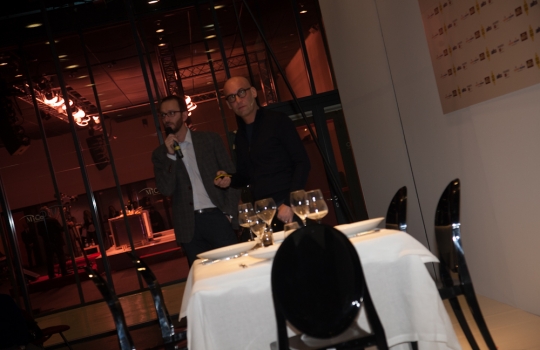 Galleria fotografica






Attovagliati a Identità di Sala, Mariella Cedroni e Massimo Bottura








Renato Bosco








Seconda edizione di Identità di Pizza








Lello Ravagnan da Chirignago








Beppe Palmieri, glocal di sala













Rossella Gardini, Gianluca Biscalchin, Roberta Schira e Paolo Marchi








Rossella Gardini








Gianluca Biscalchin, Gianluca Fusto e Carla Icardi








Sotto i cioccolatini, Cristina Viggè








Gianluca Biscalchin, presentatore di Identità Libri








Camilla Baresani, Viviana Varese e Fiorenza Auriemma








Sandra Ciciriello, passione ittica








Camilla Baresani, Licia Granello e Maida Mercuri








Gianluca Biscalchin e Andrea Vitali








Francesco Apreda








Francescon Apreda e Antonio Paolini








Paolo Marchi presenta la sua ultima fatica editoriale








Il team di Guido Tommasi, presente con due titoli: Pan'Ino e Cucina di Roma e del Lazio








Leonardo Romanelli








 Cinzia Benzi, musa del Sauternes con Laura Di Cosimo








Simone Salvini e Marco Bianchi








Matteo Baronetto, 18 anni di pasta da Cracco 








Roberto Petza: la pasta e la Sardegna








Assaggi everywhere








Domenico Della Salandra, colonna in cucina








Fran Rizzuti, pasta lucana








Christian Milone, democrazia della pasta








Eleonora Cozzella tira le fila della giornata della pasta. A destra, Anthony Genovese








Davide Scabin, lasagne spaziali








Riccardo Felicetti e Alessandro Gilmozzi








Luciano Monosilio: carbonaro fino al midollo








Simone Salvini e Lisa Casali








Luigi Taglienti: c'è dell'aglio nell'acqua di cottura








Virgilio Martinez e l'ombra di Federico De Cesare Viola, presentatore dalla sala a Identità Naturali








Lisa Casali, presentatrice di Identità Naturali








Marta Grassi, il tempo delle mele








Nicola Portinari e Lisa Casali








Pier Giorgio Parini








Niko Romito








Rodrigo De La Calle








Roberto Petza: pasta e Sardegna





