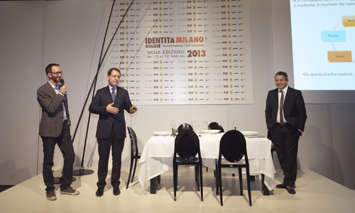 Galleria fotografica






Raffaele Alajmo delle Calandre di Rubano (Padova)








Davide Groppi, light designer





