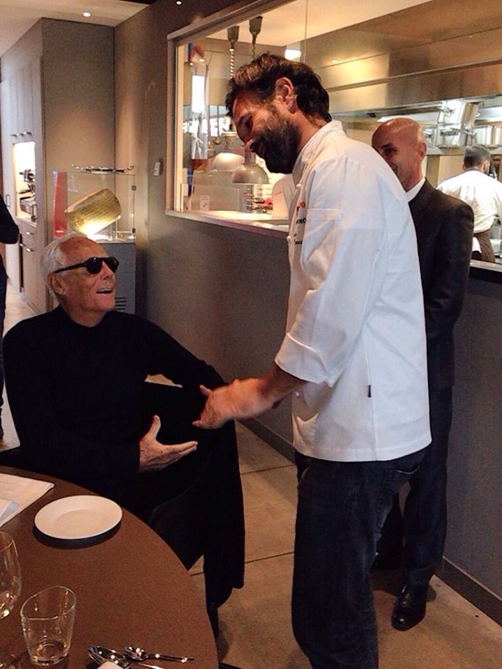 Galleria fotografica






Matteo Renzi, il giorno dell'inaugurazione, a tavola con il ministro Martina e con Massimo Bottura








"E' proprio lui!"








Giuseppe Sala e Francesco Rutelli intervistati da La7 sulla nostra terrazza








Claudio Ceroni di Magenta Bureau, con Sala e Rutelli








Il giornalista Beppe Severgnini








Il Maestro Gualtiero Marchesi, a colloquio con Fabio Abbattista





