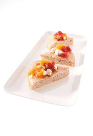 Galleria fotografica






Mezzogiorno in mezzo all’orto, ovvero Crema profumata di latte, radicchio tardivo di Treviso, puntarelle e castraure. Una pizza firmata dal superduo Corrado Assenza, Caffè Sicilia di Noto (Siracusa), e Simone Padoan dei Tigli di San Bonifacio, Verona





