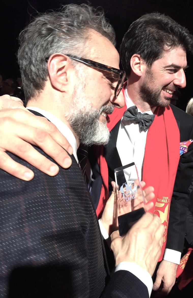 Galleria fotografica






Con l'aereo che sarebbe atterrato all'aeroporto di Melbourne alle 4.20 del mattino di martedì 4 aprile, ha fatto davvero piacere entrare della stanza 1729 del Langham Hotel lungo la South Bank del fiume Yarra e trovarvi della frutta fresca









Lo skyline notturno di Melbourne dalla camera al Langham. Il sole sarebbe sorto un paio d'ore dopo









Prima colazione con vista sul centro di Melbourne e il corso del fiume Yarra









Nicolas Chatenier, responsabile del panel francese nella giuria dei 50 Best, ha invitato stampa, cuochi e amici al Philippe Restaurant in pieno centro di Melbourne. «La Francia e i Fifty hanno avuto in passato relazioni torbulente che stiamo superando e così eccoci qui da uno chef che ha lavorato per anni e anni con Paul Bocuse». In effetti Philippe Mouchel è quanto di più lontano possiamo aspettarci oggi da una tavola contemporanea. Da un eccesso all'altro?









Clement Vachon e Yannick Alléno









Mauro Colagreco e Massimiliano Alajmo. Per la prima volta è toccato al fratello chef rappresentare le Calandre ai 50 Best. In passato, a Londra e a New York, era sempre andato Raffaele Alajmo









Dominique Crenn, argento vivo









Una tavola italiana è sempre allegra e calamita tutti, anche Yoshihiro Narisawa









La prima cena a Melbourne? Cafè Di Stasio, la buona Italia nel mondo









Rinaldo Di Stasio, per tutti Ronnie, produce vino nella Yarra Valley dal 1994. Le etichette le cura suo padre in maniera molto singolare: scrivendo l'originale a mano



















«DOC, siamo nati pizzaioli» è scritto su una grande lavagna in una delle due pizzerie chiamate DOC da Tony Nicolini. Questa è quella in Albert Park









La stessa inquadratura di prima ma con i fattori invertiti per evidenziare la foto di papà Nicolini quando era un giovane pizzaiolo arrivato nella metropoli dello stato di Victoria









Volo di mongolfiere su Melbourne all'alba di mercoledì 5 aprile 2017









Mercoledì 5 aprile, ore 9.30 del mattino, il giorno della verità dei Fifty Best 2017: la tensione di Massimo Bottura in attesa della sera









Massimo Bottura e Ben Shewry, chef neozelandese trapiantato a Melbourne in Australia









Dan Barber, chef-patron di Blue Hill at Stone Barns poco a nord di New York. Profeta della sostenibilità a 360° ha sospirato e poi sorriso quando gli abbiamo chiesto di Donald Trump presidente: «Il mio lavoro diventa più difficile, ma la sfida molto più interessante»









A conferenza e interviste concluse, posano i 5 chef intervistati. Da sinistra verso destra Gaggan Anand, Dan Barber, Elena Arzak, Virgilio Martinez e Yannick Alléno









Foto ricordo per me con, da sinistra, Virgilio Martinez, Valeria Senigaglia, Alessandra Gesuelli, Gaggan Anand e Elisabetta Canoro









Mercoledì 5 aprile a Melbourne: alle 6.30 della sera vengono aperti gli ingressi del Royal Exhibition Building e i quasi 1000 invitati iniziano a defluire, suddivisi in due file. A destra red carpet per i vip, a sinistra il dietro le quinte per la stampa









Finiti gli scatti con mogli, fidanzate e amici, Alajmo, Bottura, Crippa e Romito, reggendo un A4 ciascuno, ricorderanno così l'amico Bob Noto, scomparso a Torino lo scorso 23 marzo. Davvero un bel gesto









All'incrocio dei due assi di un edificio che quando venne inaugurato, nel 1880, era il più grande dell'intera Australia, due grandi postazioni per il party post-premiazione. Da una parte il pesce...









E dall'altra la carne bovina. Lavorata sul posto, poi cotta alla brace all'esterno assieme a dell'ottimo agnello, la vista della mezzena di un manzo non ha entusiasmato tutti gli ospiti. Nell'alta cucina c'è anche chi è vegetariano o vegano...






