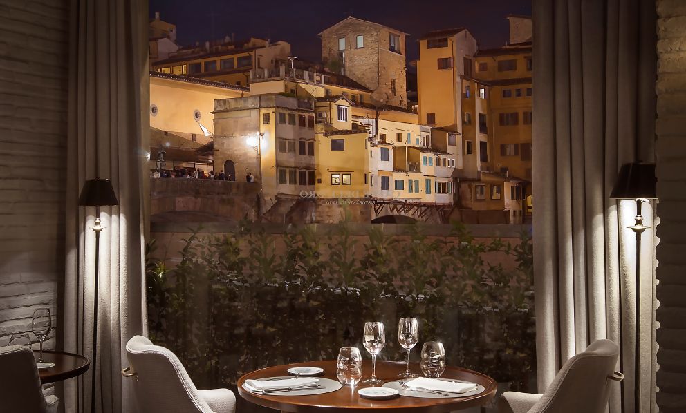 In quel caffè sull'Arno splende l'oro