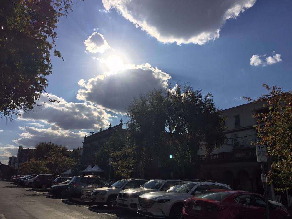 Galleria fotografica






Con l'aereo che sarebbe atterrato all'aeroporto di Melbourne alle 4.20 del mattino di martedì 4 aprile, ha fatto davvero piacere entrare della stanza 1729 del Langham Hotel lungo la South Bank del fiume Yarra e trovarvi della frutta fresca









Lo skyline notturno di Melbourne dalla camera al Langham. Il sole sarebbe sorto un paio d'ore dopo









Prima colazione con vista sul centro di Melbourne e il corso del fiume Yarra









Nicolas Chatenier, responsabile del panel francese nella giuria dei 50 Best, ha invitato stampa, cuochi e amici al Philippe Restaurant in pieno centro di Melbourne. «La Francia e i Fifty hanno avuto in passato relazioni torbulente che stiamo superando e così eccoci qui da uno chef che ha lavorato per anni e anni con Paul Bocuse». In effetti Philippe Mouchel è quanto di più lontano possiamo aspettarci oggi da una tavola contemporanea. Da un eccesso all'altro?









Clement Vachon e Yannick Alléno









Mauro Colagreco e Massimiliano Alajmo. Per la prima volta è toccato al fratello chef rappresentare le Calandre ai 50 Best. In passato, a Londra e a New York, era sempre andato Raffaele Alajmo









Dominique Crenn, argento vivo









Una tavola italiana è sempre allegra e calamita tutti, anche Yoshihiro Narisawa









La prima cena a Melbourne? Cafè Di Stasio, la buona Italia nel mondo









Rinaldo Di Stasio, per tutti Ronnie, produce vino nella Yarra Valley dal 1994. Le etichette le cura suo padre in maniera molto singolare: scrivendo l'originale a mano



















«DOC, siamo nati pizzaioli» è scritto su una grande lavagna in una delle due pizzerie chiamate DOC da Tony Nicolini. Questa è quella in Albert Park









La stessa inquadratura di prima ma con i fattori invertiti per evidenziare la foto di papà Nicolini quando era un giovane pizzaiolo arrivato nella metropoli dello stato di Victoria









Volo di mongolfiere su Melbourne all'alba di mercoledì 5 aprile 2017









Mercoledì 5 aprile, ore 9.30 del mattino, il giorno della verità dei Fifty Best 2017: la tensione di Massimo Bottura in attesa della sera









Massimo Bottura e Ben Shewry, chef neozelandese trapiantato a Melbourne in Australia









Dan Barber, chef-patron di Blue Hill at Stone Barns poco a nord di New York. Profeta della sostenibilità a 360° ha sospirato e poi sorriso quando gli abbiamo chiesto di Donald Trump presidente: «Il mio lavoro diventa più difficile, ma la sfida molto più interessante»









A conferenza e interviste concluse, posano i 5 chef intervistati. Da sinistra verso destra Gaggan Anand, Dan Barber, Elena Arzak, Virgilio Martinez e Yannick Alléno









Foto ricordo per me con, da sinistra, Virgilio Martinez, Valeria Senigaglia, Alessandra Gesuelli, Gaggan Anand e Elisabetta Canoro









Mercoledì 5 aprile a Melbourne: alle 6.30 della sera vengono aperti gli ingressi del Royal Exhibition Building e i quasi 1000 invitati iniziano a defluire, suddivisi in due file. A destra red carpet per i vip, a sinistra il dietro le quinte per la stampa









Finiti gli scatti con mogli, fidanzate e amici, Alajmo, Bottura, Crippa e Romito, reggendo un A4 ciascuno, ricorderanno così l'amico Bob Noto, scomparso a Torino lo scorso 23 marzo. Davvero un bel gesto









All'incrocio dei due assi di un edificio che quando venne inaugurato, nel 1880, era il più grande dell'intera Australia, due grandi postazioni per il party post-premiazione. Da una parte il pesce...









E dall'altra la carne bovina. Lavorata sul posto, poi cotta alla brace all'esterno assieme a dell'ottimo agnello, la vista della mezzena di un manzo non ha entusiasmato tutti gli ospiti. Nell'alta cucina c'è anche chi è vegetariano o vegano...









Massimo Bottura e Massimiliano Alajmo ormai a giochi fatti e, soprattutto, annunciati









Tra gli espositori di cose buone durante la cerimonia anche Calia, un distributore di qualità con un miele da favola da fiori di Leatherwood, un arbusto che cresce in Tasmania. Ne ho chiesto un campione da portare con me in Italia, mi è stato dato con questa motivazione: «Lo prenda pure perché ha chiesto il permesso invece di mettersi in tasca la boccetta». In un certo senso, edificante









Il diavolo non fa i coperchi, l'iPhone non sempre fa le foto a fuoco soprattutto quando chi lo usa ha fretta di fissare un gruppo di mogli degli chef premiati come al centro Lara Gilmore, la signora Bottura









Ai fotografi professionisti le foto non vengono mai sfuocate. E se capita è perché lo volevano









Massimo Bottura non si separa mai da un tricolore che riporta i primi tre articoli della costituzione, uno per colore partendo ovviamante dal verde









Le premiazioni sono finite, la festa quasi e allora ben venga un paio di scarpe, comodissimi sandali per Ana Ros, Best Female Chef per il 2017









L'Higher Ground è un localone bello ma rumoroso accidenti, in centro a Melbourne, punto di riferimento per gli chef arrivati da tutto il mondo. Bottura e Humm vi hanno tenuto una conferenza prima della premiazione, Daniel vi è tornato con la moglie Olimpia il giorno dopo essere stato applaudito numero uno al mondo, giovedì 6 aprile









Toast e avocado all'Higher Ground per un cremoso inizio di giornata dopo una nottata in bianco per via dei 50 Best









Hummus con verdure e uovo in camicia, sempre per prima colazione all'Higher Ground







