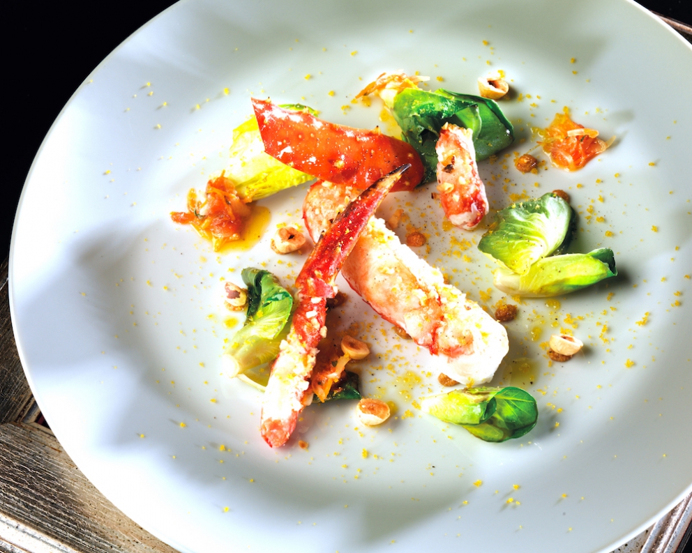 Photogallery






Mario Cornali, Collina, Almenno San Bartolomeo (Bergamo)

Stewed snails from Almenno, fumet of powdered corn from Prato – This dish is the consequence of the meeting with Andrea Togni, a young snail breeder from Almenno. I was inspired by the fact that I had an organic snail farm only two kilometres from home









Antonio Cuomo, Hostaria del Relais San Lorenzo, Bergamo

Dreaming… Cesar salad – We’ve rebuilt a great classic by changing all its textures, with water of Parmigiano, iceberg salad ice cream and confit tomato mousse









Giuliano Pellegrini, Lio Pellegrini, Bergamo

Salad with tripe, tuna, fried polenta, cucumber and white beans from Soragna – Tripe is a dish I wanted to change because I always had a good memory of it. My grandmother Alice made an excellent tripe stew...









Antonio Borruso, Umami, Bormio (Sondrio)

Neve al sole [Snow in the sun] – A dessert uniting saffron, litchi and a white chocolate mousse






