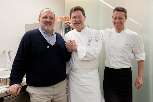 Galleria fotografica






Il nuovo ConviviumLab








Lola Torres e Maria Letizia Basani, due delle docenti del ConviviumLab








ConviviumLab, il nuovo progetto di Arte del Convivio e Identità Golose








Chicco Cerea anima la prima giornata di open day








Cooking show in preparazione





