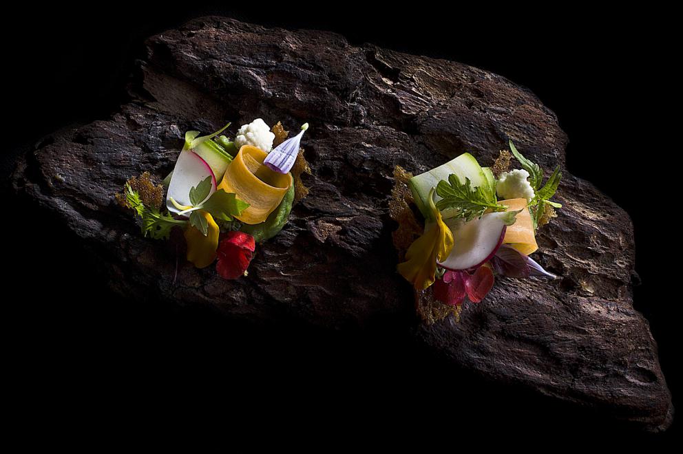 Photogallery






Our dinner at  Villa Feltrinelli, starting from the appetizers. Here Datterino all'arrabbiata (photo by Lido Vannucchi)









Cauliflower gravel (photo by Lido Vannucchi)






