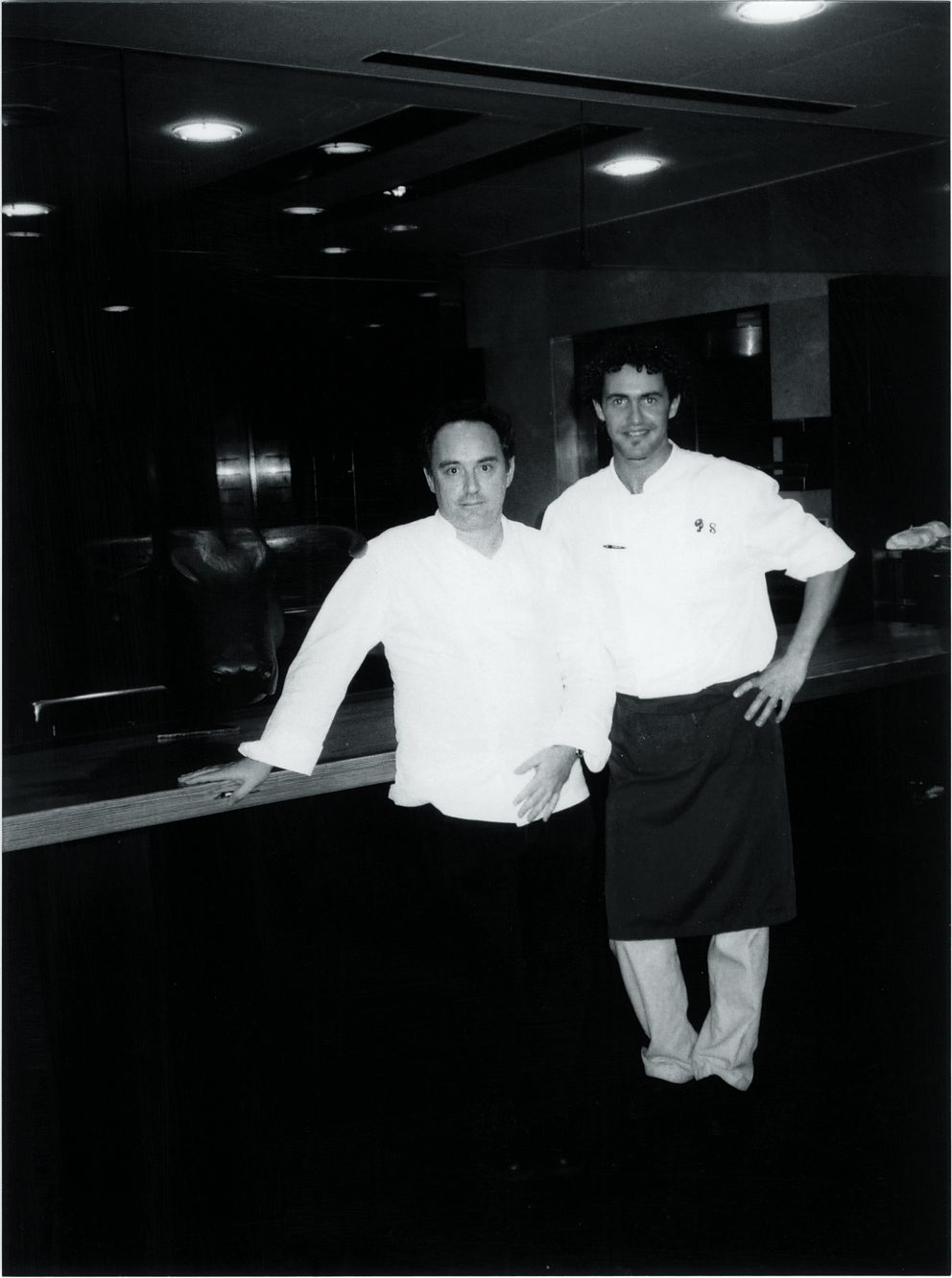 Galleria fotografica






Loretta Fanella con Albert e Ferran Adrià









Terry Giacomello e Ferran Adrià a Identità Milano 2006 (foto Sandra Salerno)









Una foto d'antan di Adrià con Moreno Cedroni






