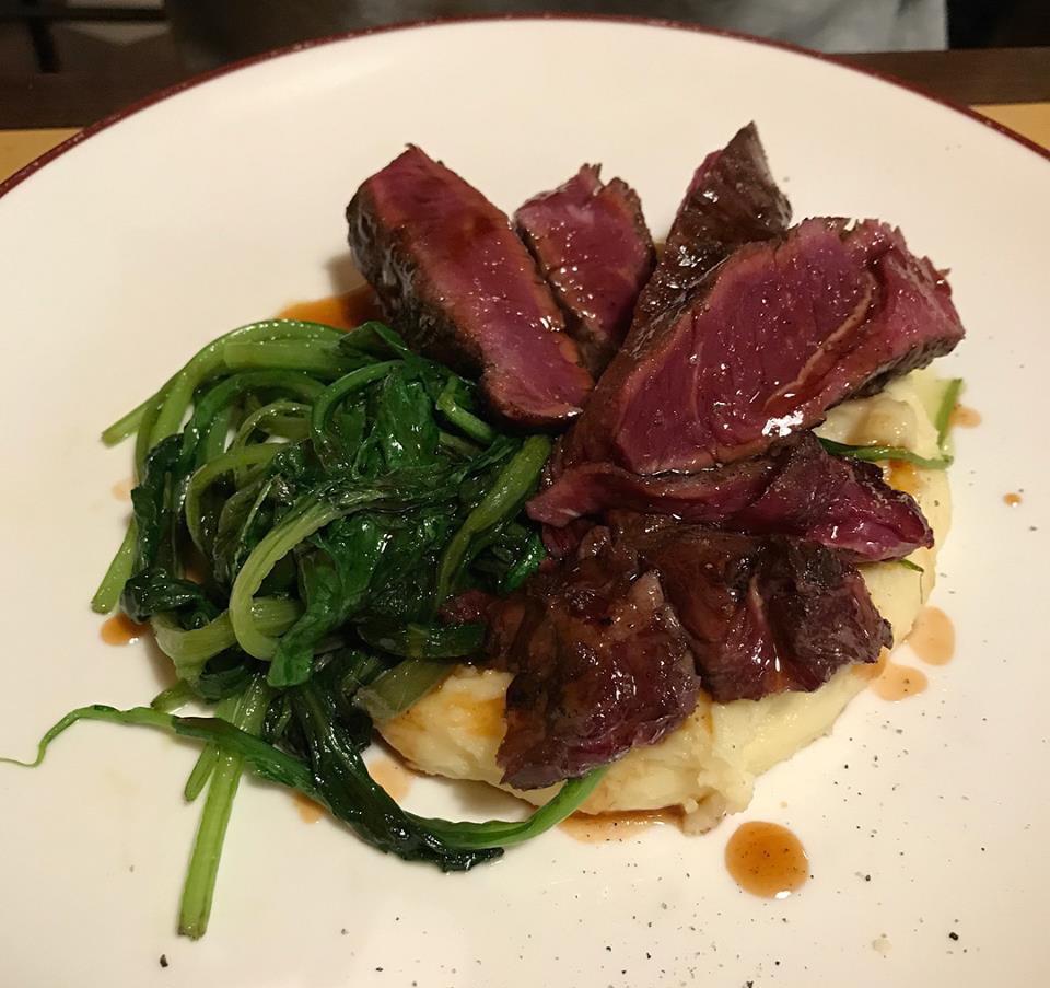 Galleria fotografica






Trippa fritta. Il primo piatto icona del locale









Vitello tonnato. Altro piatto icona









Midollo alla brace. Terzo piatto icona









Uovo morbido, animelle e bietoline all'erba di San Pietro









Ventresca di tonnetto ala lunga alla brace, cipolle agrodolci, capperi e rosmarino









Zucca di Hokkaido in carpione e bagna cauda









Uova di seppia arrostite, tarassaco, cicoria e bottarga di tonno









Baccalà, crema di ceci e cavolo nero









Insalata russa









Cardo gobbo gratinato e uova di aringa affumicate









Terrina di fegatini di pollo, saba e marmellata di cipolle alla menta









Risotto allo zafferano e midollo alla brace









Ravioli ripieni di ricotta di pecora e tarassaco, ricci di mare e erba cipollina









Gnocchi al ragù









Risotto all'aceto invecchiato, tarassaco, cicciolata e pepe nero









Mezze Maniche con pajata









Verdure bollite e bagna cauda









Beccaccia arrosto









Baccalà, lenticchie e pancetta stufata di mora romagnola (autoprodotta)









Granelle di agnello fritte, radicchio di Verona brasato al Valpolicella e salsa al gorgonzola









Frontali di ricciola nel guanciale alla brace, crema di cicerchie e rosmarino









Animelle croccanti, radicchio tardivo confit, cedro candito e liquirizia









Anguilla in carpione al dragoncello









Polenta gialla, salsiccia moretta e verza









Polenta bianca e garusoli al limone









Vignarola: fave, carciofi, lattuga romana, guanciale, cipollotto e pecorino romano









Asparagi, uova di quaglia, senape e cerfoglio









Diaframma di cavallo alla brace, crema di cipolle di tropea, crescione d'acqua









Fritto di leccia: cuore, fegato e lattume









Coratella di agnello









Orecchio di maiale alla brace, crema di radici di soncino, talli d'aglio, foglie di senape









Cipolla novella, fonduta di Castelmagno, agretti e liquirizia






