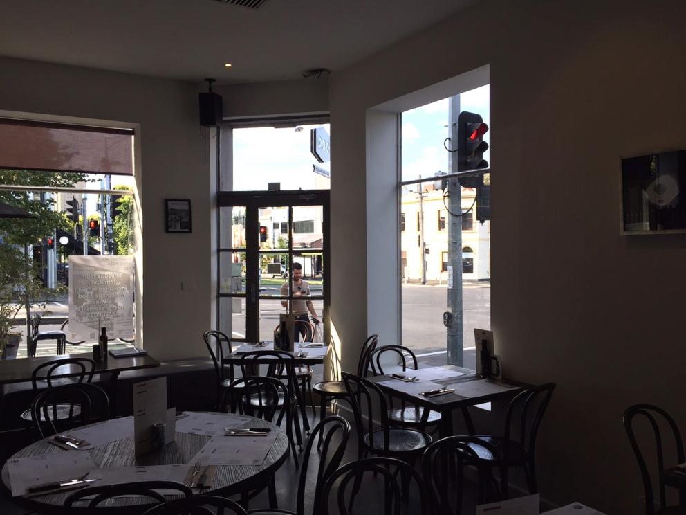 Galleria fotografica






Con l'aereo che sarebbe atterrato all'aeroporto di Melbourne alle 4.20 del mattino di martedì 4 aprile, ha fatto davvero piacere entrare della stanza 1729 del Langham Hotel lungo la South Bank del fiume Yarra e trovarvi della frutta fresca









Lo skyline notturno di Melbourne dalla camera al Langham. Il sole sarebbe sorto un paio d'ore dopo









Prima colazione con vista sul centro di Melbourne e il corso del fiume Yarra









Nicolas Chatenier, responsabile del panel francese nella giuria dei 50 Best, ha invitato stampa, cuochi e amici al Philippe Restaurant in pieno centro di Melbourne. «La Francia e i Fifty hanno avuto in passato relazioni torbulente che stiamo superando e così eccoci qui da uno chef che ha lavorato per anni e anni con Paul Bocuse». In effetti Philippe Mouchel è quanto di più lontano possiamo aspettarci oggi da una tavola contemporanea. Da un eccesso all'altro?









Clement Vachon e Yannick Alléno









Mauro Colagreco e Massimiliano Alajmo. Per la prima volta è toccato al fratello chef rappresentare le Calandre ai 50 Best. In passato, a Londra e a New York, era sempre andato Raffaele Alajmo









Dominique Crenn, argento vivo









Una tavola italiana è sempre allegra e calamita tutti, anche Yoshihiro Narisawa









La prima cena a Melbourne? Cafè Di Stasio, la buona Italia nel mondo









Rinaldo Di Stasio, per tutti Ronnie, produce vino nella Yarra Valley dal 1994. Le etichette le cura suo padre in maniera molto singolare: scrivendo l'originale a mano



















«DOC, siamo nati pizzaioli» è scritto su una grande lavagna in una delle due pizzerie chiamate DOC da Tony Nicolini. Questa è quella in Albert Park









La stessa inquadratura di prima ma con i fattori invertiti per evidenziare la foto di papà Nicolini quando era un giovane pizzaiolo arrivato nella metropoli dello stato di Victoria









Volo di mongolfiere su Melbourne all'alba di mercoledì 5 aprile 2017









Mercoledì 5 aprile, ore 9.30 del mattino, il giorno della verità dei Fifty Best 2017: la tensione di Massimo Bottura in attesa della sera









Massimo Bottura e Ben Shewry, chef neozelandese trapiantato a Melbourne in Australia









Dan Barber, chef-patron di Blue Hill at Stone Barns poco a nord di New York. Profeta della sostenibilità a 360° ha sospirato e poi sorriso quando gli abbiamo chiesto di Donald Trump presidente: «Il mio lavoro diventa più difficile, ma la sfida molto più interessante»









A conferenza e interviste concluse, posano i 5 chef intervistati. Da sinistra verso destra Gaggan Anand, Dan Barber, Elena Arzak, Virgilio Martinez e Yannick Alléno









Foto ricordo per me con, da sinistra, Virgilio Martinez, Valeria Senigaglia, Alessandra Gesuelli, Gaggan Anand e Elisabetta Canoro









Mercoledì 5 aprile a Melbourne: alle 6.30 della sera vengono aperti gli ingressi del Royal Exhibition Building e i quasi 1000 invitati iniziano a defluire, suddivisi in due file. A destra red carpet per i vip, a sinistra il dietro le quinte per la stampa









Finiti gli scatti con mogli, fidanzate e amici, Alajmo, Bottura, Crippa e Romito, reggendo un A4 ciascuno, ricorderanno così l'amico Bob Noto, scomparso a Torino lo scorso 23 marzo. Davvero un bel gesto









All'incrocio dei due assi di un edificio che quando venne inaugurato, nel 1880, era il più grande dell'intera Australia, due grandi postazioni per il party post-premiazione. Da una parte il pesce...









E dall'altra la carne bovina. Lavorata sul posto, poi cotta alla brace all'esterno assieme a dell'ottimo agnello, la vista della mezzena di un manzo non ha entusiasmato tutti gli ospiti. Nell'alta cucina c'è anche chi è vegetariano o vegano...









Massimo Bottura e Massimiliano Alajmo ormai a giochi fatti e, soprattutto, annunciati









Tra gli espositori di cose buone durante la cerimonia anche Calia, un distributore di qualità con un miele da favola da fiori di Leatherwood, un arbusto che cresce in Tasmania. Ne ho chiesto un campione da portare con me in Italia, mi è stato dato con questa motivazione: «Lo prenda pure perché ha chiesto il permesso invece di mettersi in tasca la boccetta». In un certo senso, edificante









Il diavolo non fa i coperchi, l'iPhone non sempre fa le foto a fuoco soprattutto quando chi lo usa ha fretta di fissare un gruppo di mogli degli chef premiati come al centro Lara Gilmore, la signora Bottura









Ai fotografi professionisti le foto non vengono mai sfuocate. E se capita è perché lo volevano









Massimo Bottura non si separa mai da un tricolore che riporta i primi tre articoli della costituzione, uno per colore partendo ovviamante dal verde









Le premiazioni sono finite, la festa quasi e allora ben venga un paio di scarpe, comodissimi sandali per Ana Ros, Best Female Chef per il 2017









L'Higher Ground è un localone bello ma rumoroso accidenti, in centro a Melbourne, punto di riferimento per gli chef arrivati da tutto il mondo. Bottura e Humm vi hanno tenuto una conferenza prima della premiazione, Daniel vi è tornato con la moglie Olimpia il giorno dopo essere stato applaudito numero uno al mondo, giovedì 6 aprile









Toast e avocado all'Higher Ground per un cremoso inizio di giornata dopo una nottata in bianco per via dei 50 Best









Hummus con verdure e uovo in camicia, sempre per prima colazione all'Higher Ground









Un esterno a Carlton dove Tony Nicolini ha aperto il secondo DOC Pizza & Mozzarella Bar, 295 Drummond Street






