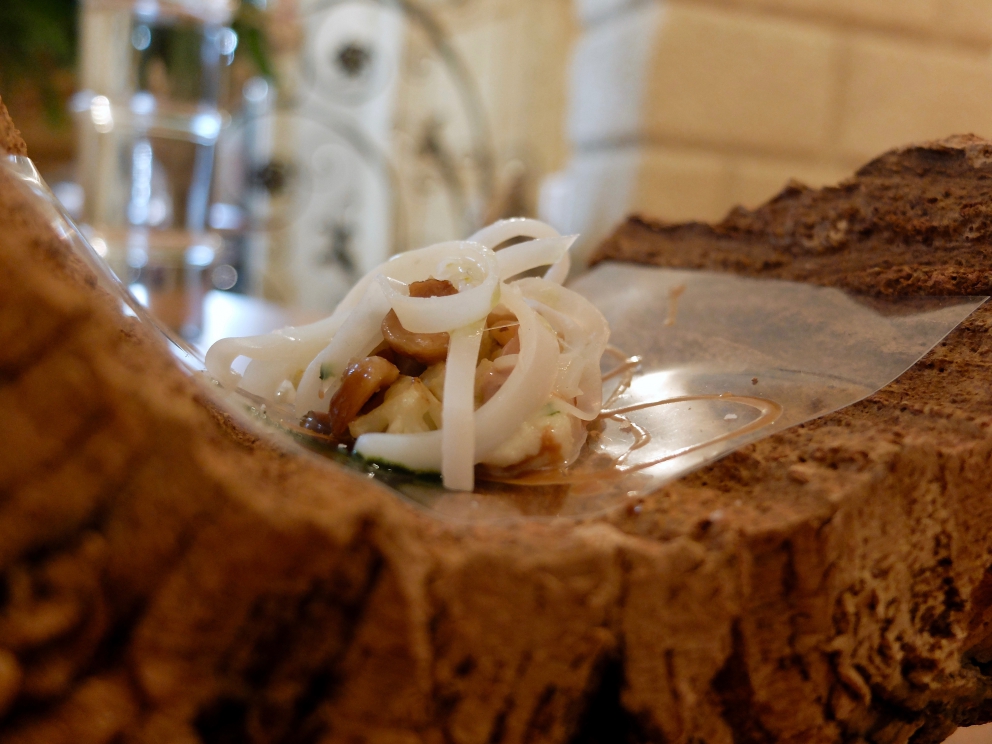 Galleria fotografica






I piatti di Marco Perez nella fotogallery di Tanio Liotta. Si parte con Salmerino e fumo






