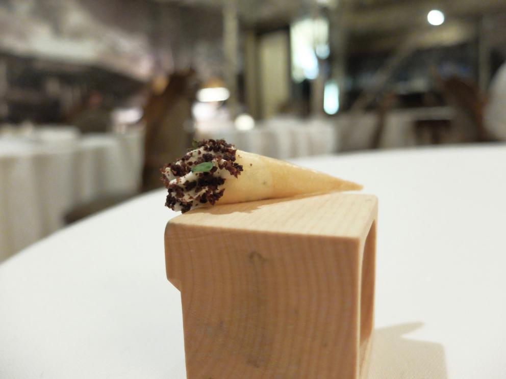 PhotogalleryOur dinner at Paolo Griffa&rsquo;s, in the photos by Tanio Liotta. We start with a long selection of appetisers. In this case, Trout marinated in beetroot juice 
Savoury churros with squid ink
Fried bread and smoked eel 
