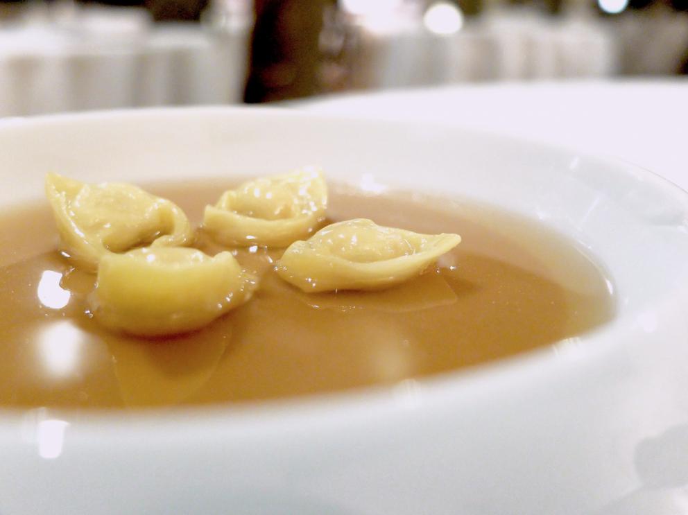 PhotogalleryOur dinner at Paolo Griffa&rsquo;s, in the photos by Tanio Liotta. We start with a long selection of appetisers. In this case, Trout marinated in beetroot juice 
Savoury churros with squid ink
Fried bread and smoked eel 
Cone of goat cheese and olives 
Moscow Mule in a sphere of white chocolate 
Jerusalem artichoke wafers with hazelnut oil, lovely
Spheres of fontina
The delicious homemade bread, with mother yeast, whole-wheat flour and seeds
Shabu shabu with ox leg from Carr&ugrave;, broth with Sansho pepper, rolled tongue in salm&igrave; with bagnetto verde, focaccia with olives.&nbsp;A great dish. Its elements also appear in the three following photos
Cromesquis with fontina and clementine mostarda, potato spiral, katsuobushi and scallop mayonnaise, nest of potatoes with quail egg and truffle. Here&rsquo;s the nest. The rest in the following two photos
Mashed potato with chives, Calvisius Da Vinci caviar, tzatziki sauce and takoyaki.&nbsp;Very, very good
Capunet with cabbage leaves, purple cabbage coleslaw with mustard and braised oxtail, nachos with polenta flour and BBQ sauce
Preparing the broth for the...
