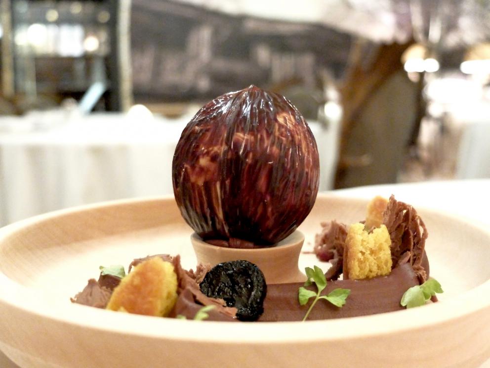 PhotogalleryOur dinner at Paolo Griffa&rsquo;s, in the photos by Tanio Liotta. We start with a long selection of appetisers. In this case, Trout marinated in beetroot juice 
Savoury churros with squid ink
Fried bread and smoked eel 
Cone of goat cheese and olives 
Moscow Mule in a sphere of white chocolate 
Jerusalem artichoke wafers with hazelnut oil, lovely
Spheres of fontina
The delicious homemade bread, with mother yeast, whole-wheat flour and seeds
Shabu shabu with ox leg from Carr&ugrave;, broth with Sansho pepper, rolled tongue in salm&igrave; with bagnetto verde, focaccia with olives.&nbsp;A great dish. Its elements also appear in the three following photos
Cromesquis with fontina and clementine mostarda, potato spiral, katsuobushi and scallop mayonnaise, nest of potatoes with quail egg and truffle. Here&rsquo;s the nest. The rest in the following two photos
Mashed potato with chives, Calvisius Da Vinci caviar, tzatziki sauce and takoyaki.&nbsp;Very, very good
Capunet with cabbage leaves, purple cabbage coleslaw with mustard and braised oxtail, nachos with polenta flour and BBQ sauce
Preparing the broth for the...
...Tortellini in a broth of capon, royal with morels. The broth is perfect. And so are the tortellini
Lobster tail cooked on the bbq, green curry sauce, roasted cauliflower, carrots and cumin, cashew nuts and sultanas in grappa
Venison fillet seared and glazed with pine resin, powdered pine, scorzonera truffle with coffee sauce, miso, hazelnuts, chestnuts cooked in venison jus and rosemary. Another great dish
Toasted bread with lard, honey and pollen 
We finish with two desserts. First, the very elegant Frozen: a crunchy sphere with a soft heart of white chocolate and yuzu, filled &ugrave;with candied citrus fruits and Timut pepper, a little powdered vanilla sugar, granita with limoncino and mint, crispy snowflakes
