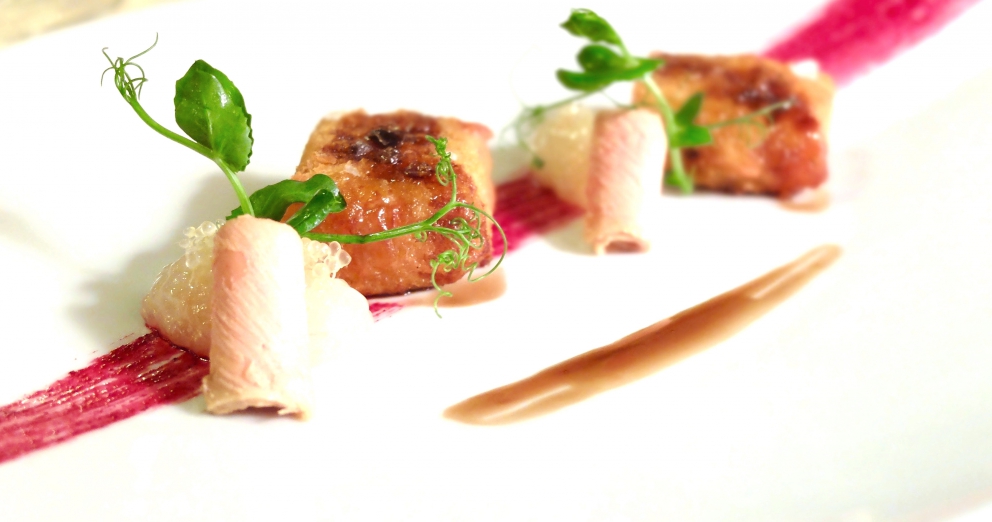 Galleria fotografica






Gambero fresco Eco-Farming, crema di patate e cialda di amaranto






