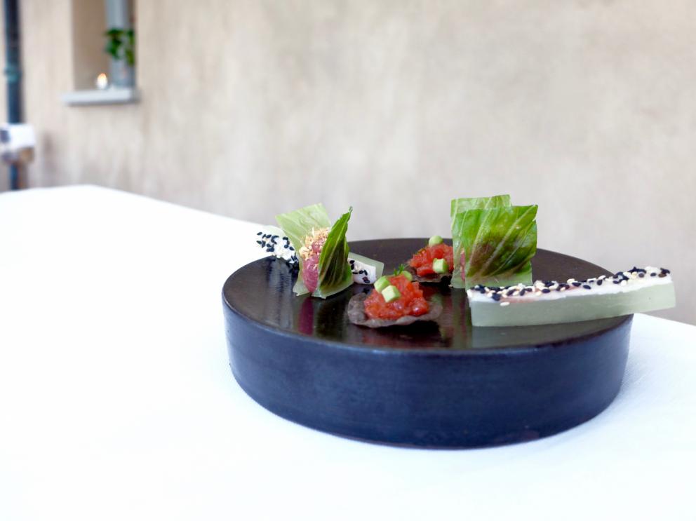 Photogallery






Our dinner, in Tanio Liotta's photos. First appetizers: Fried chicken skin with tomato mayonnaise and a new take on the "alla bella Rosina" egg - in this case the egg is a quail egg with passion fruit









Fried nettles with Maldon salt​









Cruschi peppers with fresh ricotta, Marinated mackerel with chia chips






