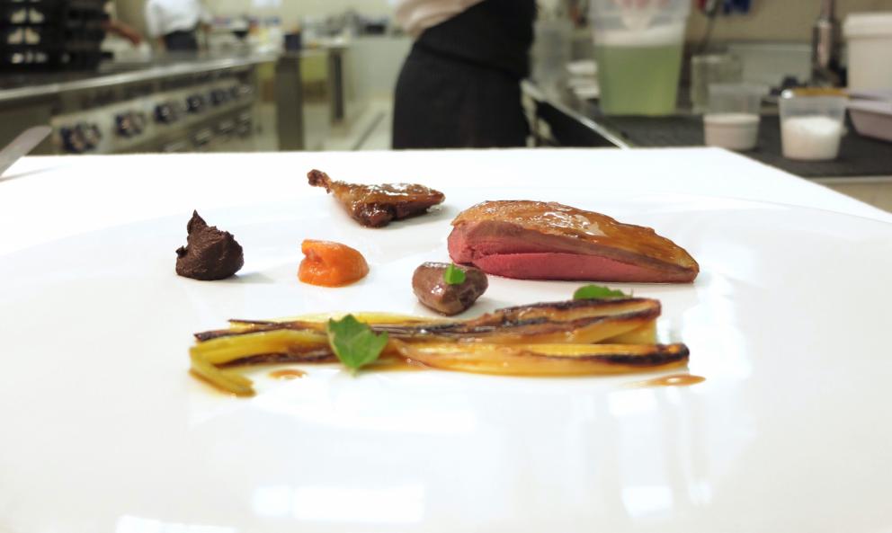 Photogallery






Our dinner, in Tanio Liotta's photos. First appetizers: Fried chicken skin with tomato mayonnaise and a new take on the "alla bella Rosina" egg - in this case the egg is a quail egg with passion fruit









Fried nettles with Maldon salt​









Cruschi peppers with fresh ricotta, Marinated mackerel with chia chips









Sausage from Bra in Roman cabbage, Lardo, cucumber and sesame seeds, Corn chips, tomato sauce and avocado









Italian style cheviche: raw ombrina, coriander oil, juniper, sauce of cherry tomatoes, of chilli pepper, of orange, of beetroot. Very good









Courgette, saras del fen, tomato, egg yolk with saffron: fresh, delicate, convincing









Cod, porcini, bagnèt verd









Seared calamari, ovuli reali, cellina olive and mustardela, adding that extra touch









A great, surprising dish: Entrecote, just seared, wild hop, cruschi pepper sauce, buckwheat. Almost a carpaccio, Piedmont has a new face









Risotto with carrots, ginger, pink pepper, eel lacquered with carrot. The eel is fantastic, the mix tends to sweetness but the balance works









Turbot, fennel, cream of lemon, fried cartilage fritta: masterful skills






