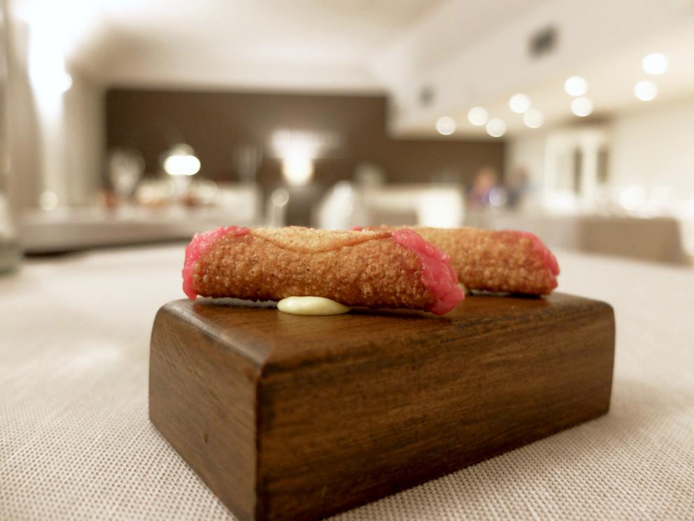 Galleria fotograficaLa nostra cena negli scatti di Tanio Liotta. S'inizia tranquilli con Crema di caprino, pere e noci
