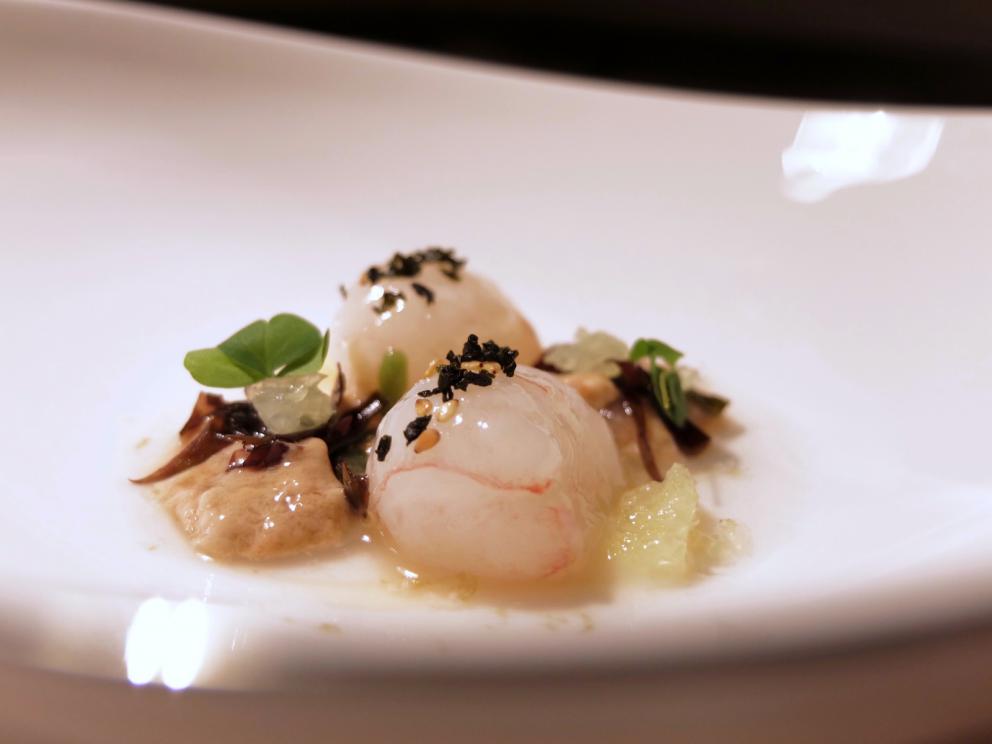 Photogallery






Our dinner at Uliassi in the photos from Tanio Liotta. Meanwhile, the protagonists: chef Mauro with his sister Catia and son Filippo






