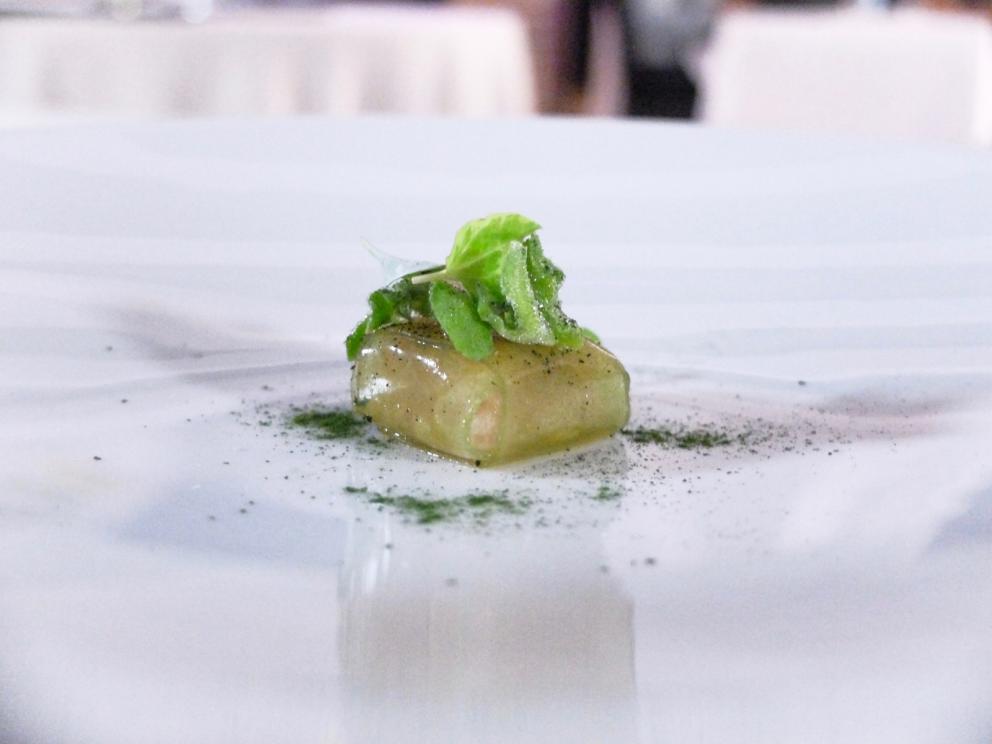 Photogallery






Mammoliti with patron Ventura and the staff: 12 people. Portuguese Pedro Demetrio is the sommelier. Photos by Tanio Liotta









We start with the appetizers: Tuile with squid ink and tuna mousse  









Beef steak flower (Heliconia mariae) and sweet peach 









Tube of bechamelle and jowl bacon 









Goat cheese éclair 









Radish with sesame brittle and cream of anchovies 









Potato scamorza with carbonara cream 









Fermented celeriac pastry with Timut pepper 









Non ci sento bene: roasted abalone with yakitori and tonkatsu sauce, a seasoning of chilli pepper, red shiso and plums






