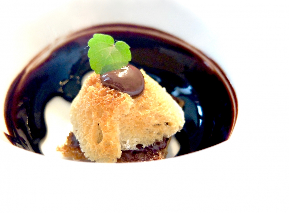 Photogallery






Croquette of mortadella, pea sprout salad, leaf of sanguinella, pea cream: an immediately striking appetizer. Photo gallery by Tanio Liotta









Spiral of egg cooked at low temperature, whisked egg white, acid and spicy contrasts 









Lukewarm smoked oysters, pistachio from Bronte, juniper oil 









Lukewarm egg white tagliolini, cream of Parmigiano, truffle caviar 









Mezze maniche with prosciutto stock, fried cake and reduced balsamic vinegar 









Ray wings, prickly pear, toasted black sesame oil, fermented plums, millet from Senegal, fried lotus flowers and tubers









Quail, Cadoret oysters, wheat extract and Roquefort






