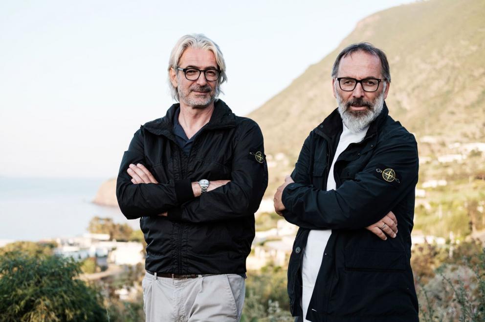 Galleria fotografica






Immagini (e chef) da Care's a Salina (tutte le foto Diego Artioli - Formasette): Ludovico De Vivo









Martina Caruso









Giuseppe Iannotti
















