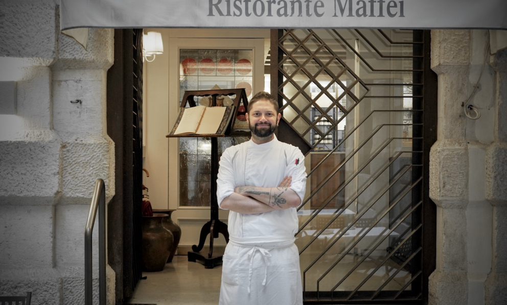 Fabio Tammaro al ristorante Maffei di Verona: così la storica insegna di piazza delle Erbe prende il largo