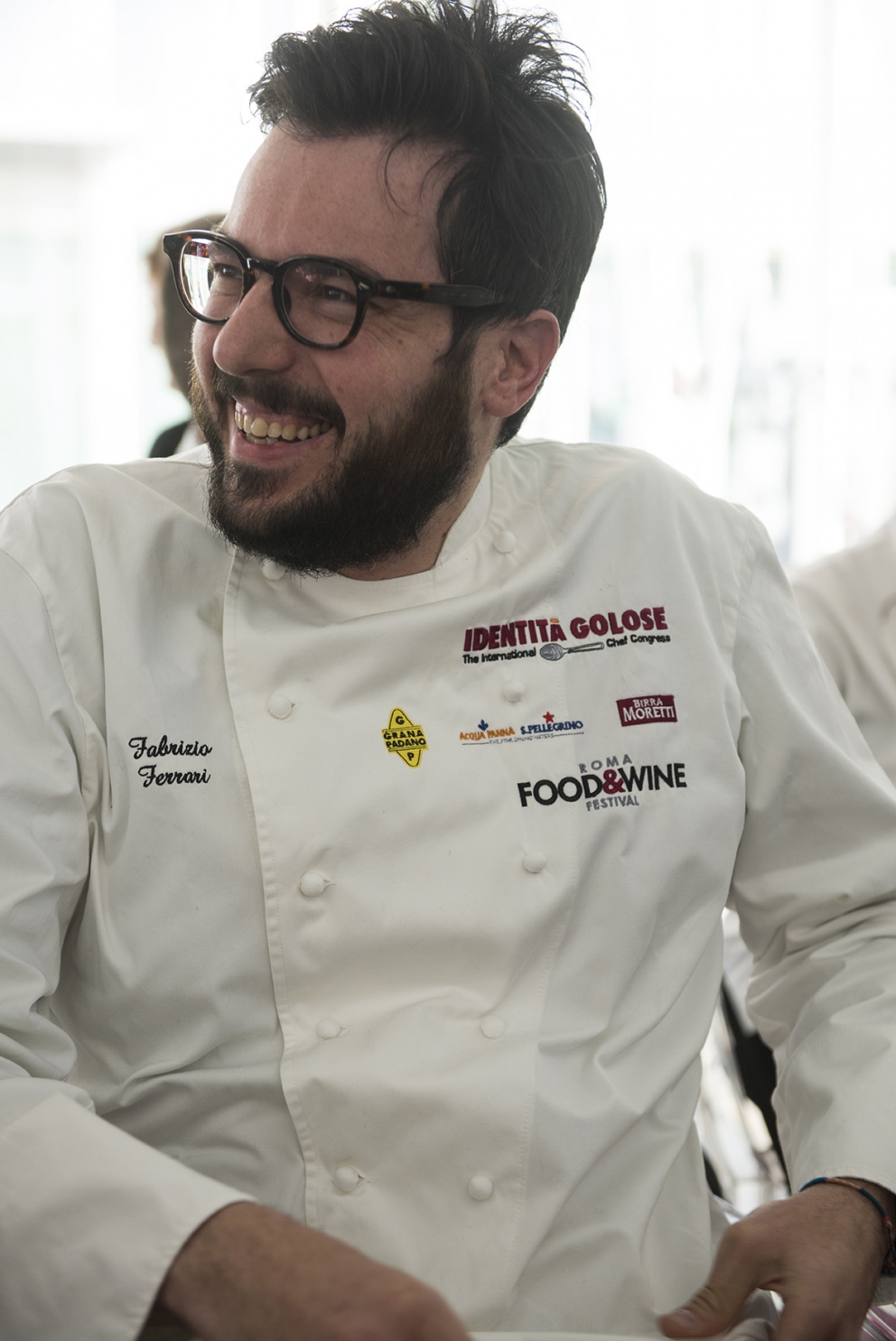 Galleria fotografica






Fabio Abbattista, Leone Felice, Erbusco (Brescia)
«Vorrei che emergesse tutta la nostra capacità di innovare e di organizzare con semplicità anche gli eventi più importanti»








Ugo Alciati, Guido, Costigliole d’Asti (Asti)
(Italian & international best chefs, 6-10 maggio)
«Vorrei tante cose, con una ciliegina sulla torta: che il mondo intero capisse quanto siamo bravi a cucinare»








Matteo Baronetto, Del Cambio, Torino
«Vorrei che si consolidasse il sistema paese. Che i cuochi marciassero uniti fino a un pensiero unico, rispettoso di tutte le sfaccettature»








Italo Bassi, Enoteca Pinchiorri, Firenze (in foto, a sinistra)
«Vorrei che si desse inizio a un nuovo Rinascimento italiano, fondato sul cibo»








Cesare Battisti, Ratanà, Milano 
«Vorrei che fosse tutto quello che non è stato finora: uno scambio di informazioni tra culture per nutrire veramente il pianeta»








Andrea Berton, Berton, Milano
(Contemporary italian chefs, 1-2 giugno)
«Vorrei che tutti quelli che passano a Rho capissero quanto sia diventata straordinaria la qualità del cibo oggi in Italia»








Renato Bosco, Saporè, San Martino Buonalbergo (Verona)
«Vorrei che il cibo diventasse il propulsore di una rivoluzione concreta del Paese»








Cristina Bowerman, Glass, Roma
(Contemporary italian chefs, 22-23 giugno)
«Vorrei che si capisse che in questo momento la cucina e la ristorazione sono motori fondamentali della nostra economia»








Daniela Cicioni, cuoca vegana
«Vorrei che, assaggiando, la gente capisse che gli alimenti di origine vegetale possono regalare esperienze soddisfacenti, appaganti e creative»








Christian e Manuel Costardi, Cinzia, Vercelli
(Contemporary italian chefs, 4-5 maggio)
«Vorrei che fosse una grande vetrina per dare valore alle peculiarità di ognuno di noi. Un punto di partenza – e non un traguardo - per poter crescere come nazione veicolando valori di energia, semplicità e identità»








Carlo Cracco, Cracco, Milano
«Vorrei che il cuoco iniziasse da qui per ritagliarsi un ruolo importante nella definizione delle politiche agricole del futuro»








Pino Cuttaia, La Madia, Licata (Agrigento) 
(Italian & international best chefs, 17-21 giugno)
«Vorrei che Expo desse valore al gesto dell’artigianato. Per questo, ci porterò anche i miei figli»








Alice Delcourt, Erba Brusca, Milano
«Vorrei che si desse enfasi e ascolto a tutti gli aspetti legati alla sostenibilità del cibo. Ai principali problemi che affliggono ogni genere alimentare»








Domenico Della Salandra (Taglio, Milano)
(staff Identità Expo)
«Vorrei che fosse la vetrina perfetta del nostro grande mestiere»





