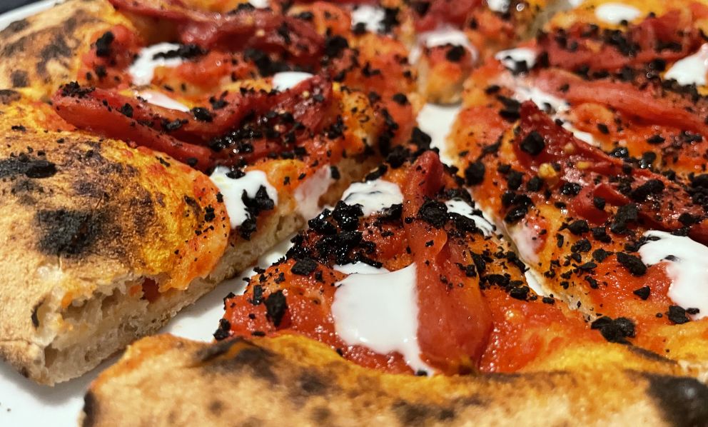 Da Crosta, a Milano, zero tendenze ma una grande pizza di pensiero 