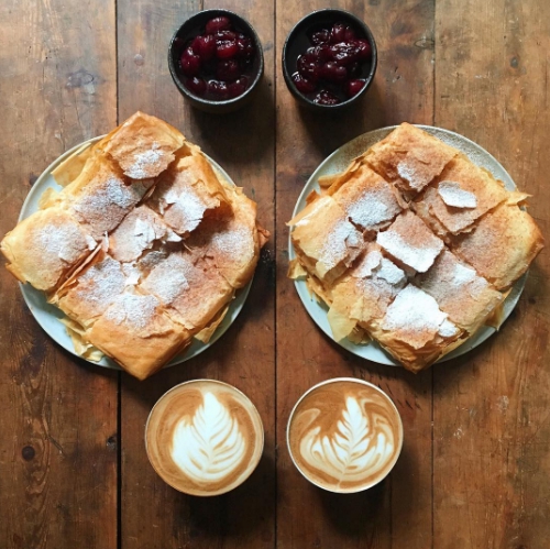 Galleria fotografica






Colazione con spunti da tutt'Europa, contro la Brexit









Colazione cinese









Colazione tra Colombia e Venezuela









Colazione a base di firni, una specialità tra India, Pakistan e Iran






