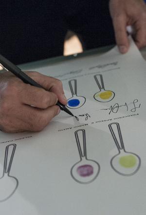 Galleria fotografica






La settima edizione della Guida Identità Golose ai ristorante d'autore in Italia e nel mondo









La sala gremita del Magna Pars Suite MIlano in via Forcella 6 a Milano








I Migliori chef per la Guida di Identità Golose 2014 sono Alessandro Negrini e Fabio Pisani de Il Luogo di Aimo e Nadia a Milano. Con loro sul palco, il sommelier Nicola Dell'Agnolo e Stefania Moroni. A premiarli Carlo Bianchi, area manager di Cavit. A destra, Paolo Marchi, curatore della Guida di Identità 2014.








Alessandro Negrini e Fabio Pisani "depositano" la loro impronta d'autore








La Migliore chef donna è Sara Preceruti de La Locanda del Notaio di Pellio Intelvi (Como), menzione speciale Sognatori del Gusto. Premia Marco Barbieri, International Relations Team di S.Pellegrino.








Sara Preceruti








Paolo Marchi con Oscar Farinetti, autore della prefazione della guida








Il Miglior chef straniero 2014 è Kobe Desramaults del ristorante In de Wulf a Heuvelland nelle Fiandre, in Belgio. Premia Serena Stefanoni de il Consorzio Grana Padano. Con loro Gabriele Zanatta (a sinistra), caporedattore della guida, e Paolo Marchi








Kobe Desramaults








Il Miglior sous chef è Alessandro Procopio del ristorante D’O di Cornaredo (Milano), chef Davide Oldani (in foto, a sinistra). È premiato da Sara Peirone, responsabile Top Gastronomy di Lavazza.








Paolo Marchi con Carlo Cracco, autore della prefazione dolce








Paolo Marchi con Massimo Bottura, autore del racconto di Modena








Il miglior chef pasticciere è Luca Sacchi del ristorante Cracco a Milano. Premia Cristina Trolli di Zafferano 3 Cuochi. Con loro, lo chef Carlo Cracco e Paolo Marchi








Luca Sacchi, Miglior Chef Pasticciere 2014








Il Premio Birra in cucina è di Daniele Usai del ristorante Il Tino di Ostia a Roma. A premiarlo per Birra Moretti, Alfredo Pratolongo, direttore Comunicazione e Affari istituzionali di Heineken Italia








Daniele Usai con il premio Caraiba e la guida








Nel corso della presentazione








La Miglior carta dei vini e distillati: Imago dell’Hotel Hassler di Roma. A ritirare il premio, il sommelier Marco Amato e lo chef Francesco Apreda. Premia Marco Ravasi, brand director Italy di Ruinart





