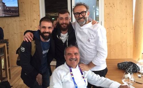 Galleria fotografica






Bottura a Identità 2013









Bottura con Renzi, Sala e Martina






