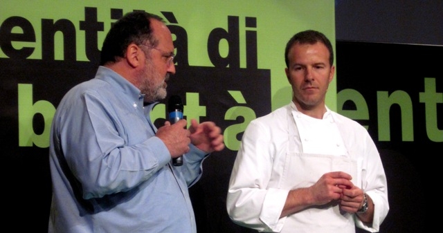 Photogallery






MAYA CALENDAR – All the 2015 communication for I Tigli will enjoy an illustration that Gianluca Biscalchin drew for the purpose: a Maya calendar representing the seasons and the ingredients Padoan usually uses








THE FIRST PIZZA – A contemporary take on the classic Margherita. This is the pizza he prepared for his first clients: «They were my neighbours, in 1994». Margherita was "classic", but Padoan-like: with fresh tomato and buffalo milk mozzarella, warmed on the side and left to drip








TECHNOLOGY OR NOT - «There’s no technology that can help if, when you cook, you do not feel the pleasure of an artisanal work, which does not allow for distraction»








HIS DAUGHTER GAIA - In 1999 Gaia, Simone’s daughter, was born, a key year as on that same year he starts to desire a professional change and a new identity 









RESEARCH – In 2000 Simone starts to analyse his first intuitions into detail. Four years of research on raw materials, cooking and, of course, making bread with mother yeast. This is when his pizza in eight slices was born 








ORIGINS AND TRADITION – Still, Padoan is very tied to his origins, as demonstrated by his choice of staying in San Bonifacio, and he’s convinced that only by remaining authentic and coherent one can let his star shine





